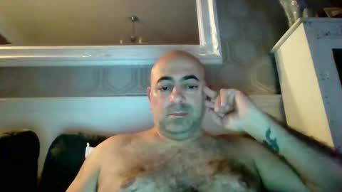 knickerwhipper online show from December 15, 2:19 am