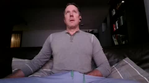 Knight3975 online show from April 3, 7:27 am