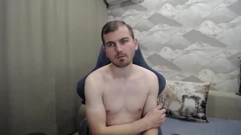 Snapshot of knight_5 chatting on October 31, 11:35 am Carter. online show from October 31, 11:35 am