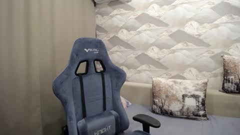 Snapshot of knight_5 chatting on November 1, 11:36 am Carter. online show from November 1, 11:36 am