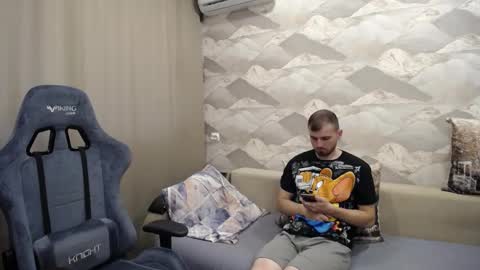 Snapshot of knight_5 chatting on September 17, 1:12 pm Carter. online show from September 17, 1:12 pm