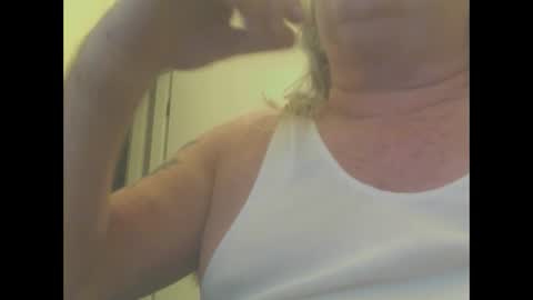 Snapshot of knobout chatting on January 17, 9:49 am knobout online show from January 17, 9:49 am