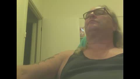Snapshot of knobout chatting on January 29, 9:33 am knobout online show from January 29, 9:33 am