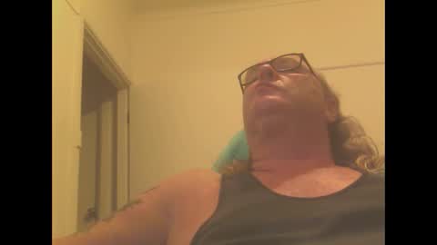 Snapshot of knobout chatting on December 11, 9:53 am knobout online show from December 11, 9:53 am