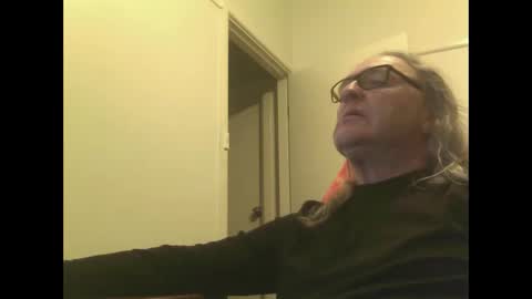 Snapshot of knobout chatting on October 2, 7:34 am knobout online show from October 2, 7:34 am