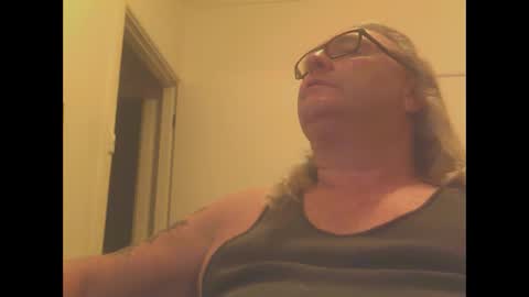 Snapshot of knobout chatting on February 19, 10:23 am knobout online show from February 19, 10:23 am