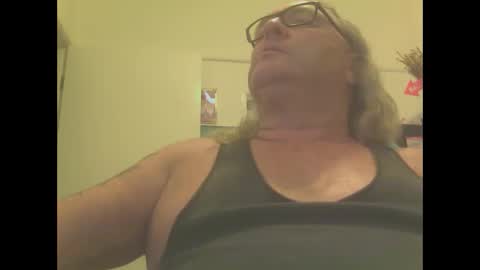 Snapshot of knobout chatting on January 12, 7:43 am knobout online show from January 12, 7:43 am