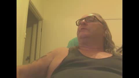 Snapshot of knobout chatting on February 18, 10:38 am knobout online show from February 18, 10:38 am