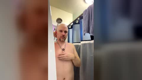 knotdaddy1983 online show from April 10, 3:08 pm