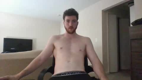 knoxoverstreet8 online show from April 1, 11:57 pm