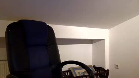 hugo online show from March 13, 6:03 pm