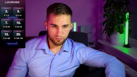 Snapshot of kochka25 chatting on October 24, 11:50 pm Sweet boy online show from October 24, 11:50 pm