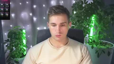 Snapshot of kochka25 chatting on March 8, 5:30 pm Sweet boy online show from March 8, 5:30 pm