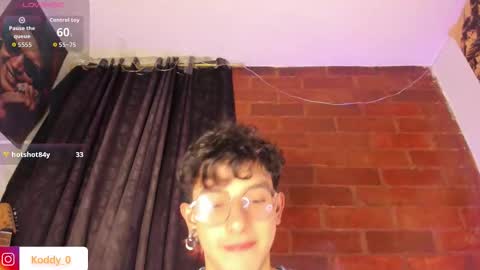 Snapshot of koddy_0 chatting on October 6, 3:22 am Koddy Independent model online show from October 6, 3:22 am