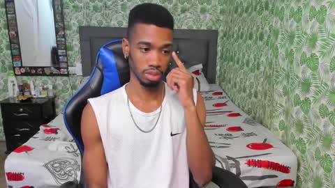 kofi online show from December 3, 1:39 am