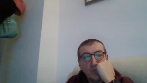 JUAN CARLOS online show from February 11, 7:05 pm