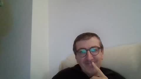Snapshot of kolesie7 chatting on October 9, 9:09 pm JUAN CARLOS online show from October 9, 9:09 pm