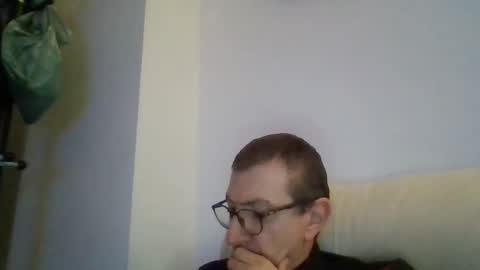 Snapshot of kolesie7 chatting on September 24, 6:17 pm JUAN CARLOS online show from September 24, 6:17 pm