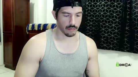 kolombianox online show from May 16, 5:38 am