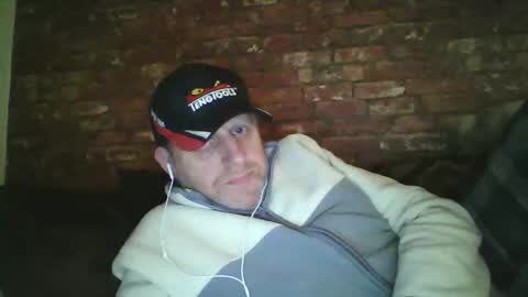 Neil online show from February 12, 9:31 am