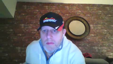 Neil online show from February 10, 12:29 pm