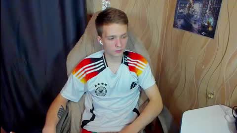 Snapshot of konnor_deviant chatting on October 9, 11:42 pm konnor_deviant online show from October 9, 11:42 pm
