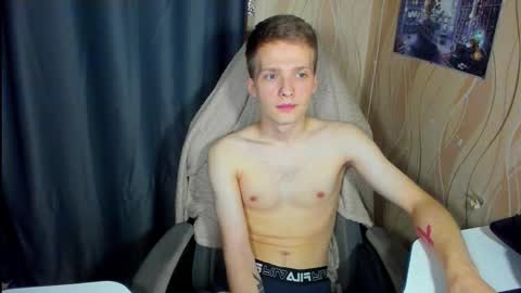 Snapshot of konnor_deviant chatting on October 5, 12:36 am konnor_deviant online show from October 5, 12:36 am