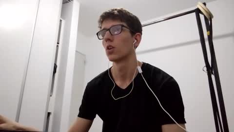 Facu online show from February 24, 5:08 am