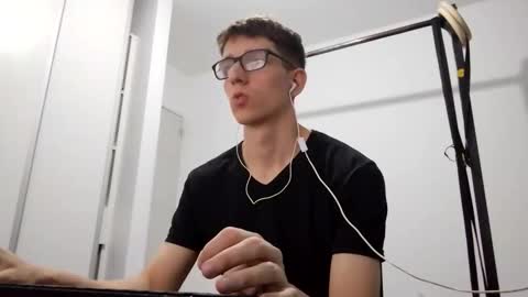 Facu online show from March 21, 3:38 pm