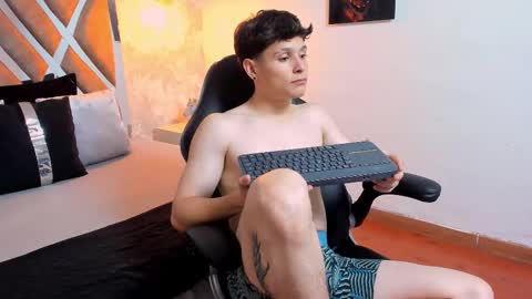 Snapshot of kraven_lust chatting on October 10, 4:28 am Kraven online show from October 10, 4:28 am