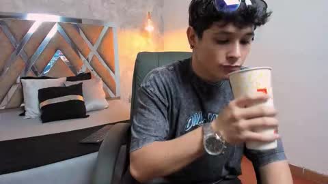 Kraven online show from February 8, 3:34 am