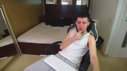 KrewVaughn online show from March 21, 6:50 am