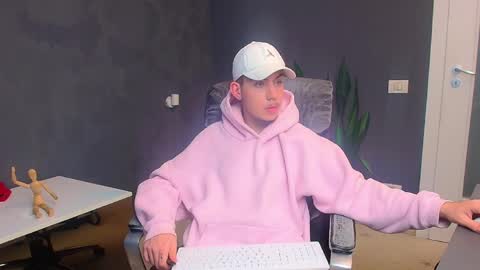 KrewVaughn online show from March 27, 8:26 am