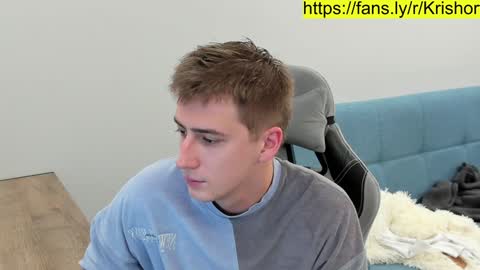 Snapshot of krishort chatting on December 14, 8:23 am krishort online show from December 14, 8:23 am