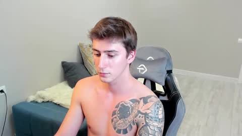 Snapshot of krishort chatting on February 28, 7:35 pm krishort online show from February 28, 7:35 pm