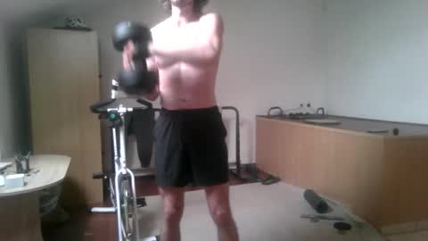 krissifitboy_xxx online show from February 22, 10:16 am