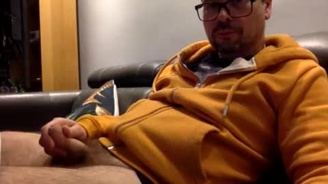 krzysztof1977 online show from March 21, 10:36 pm