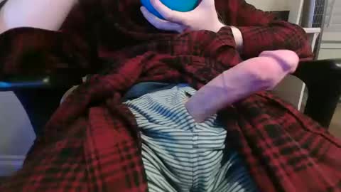 Snapshot of kt12369 chatting on February 1, 8:08 am Kevin online show from February 1, 8:08 am
