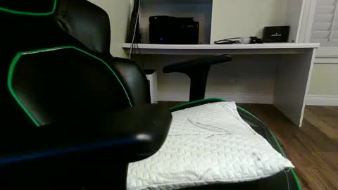 Snapshot of kt12369 chatting on January 2, 7:23 am Kevin online show from January 2, 7:23 am