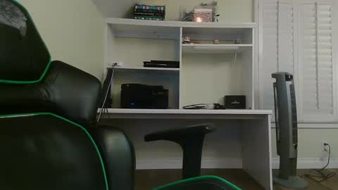 Snapshot of kt12369 chatting on January 8, 7:34 am Kevin online show from January 8, 7:34 am