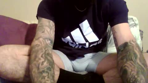 kuahdaddy6969 online show from January 8, 8:19 am