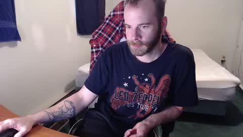 Snapshot of kuggy570 chatting on February 7, 2:15 pm Kuggy online show from February 7, 2:15 pm