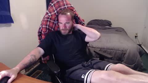 Snapshot of kuggy570 chatting on March 10, 11:06 pm Kuggy online show from March 10, 11:06 pm