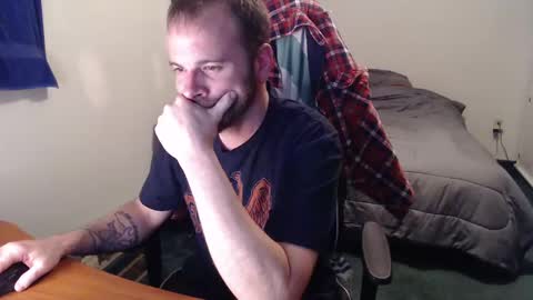 Snapshot of kuggy570 chatting on January 5, 1:35 am Kuggy online show from January 5, 1:35 am