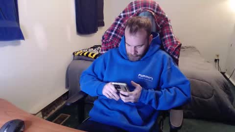 Snapshot of kuggy570 chatting on December 2, 2:06 pm Kuggy online show from December 2, 2:06 pm