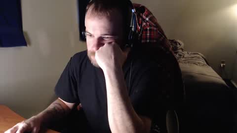 Snapshot of kuggy570 chatting on January 1, 1:48 pm Kuggy online show from January 1, 1:48 pm