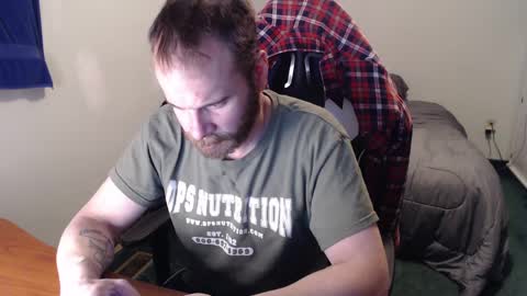 Snapshot of kuggy570 chatting on February 15, 10:43 pm Kuggy online show from February 15, 10:43 pm