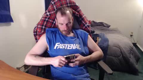 Snapshot of kuggy570 chatting on March 8, 1:01 pm Kuggy online show from March 8, 1:01 pm