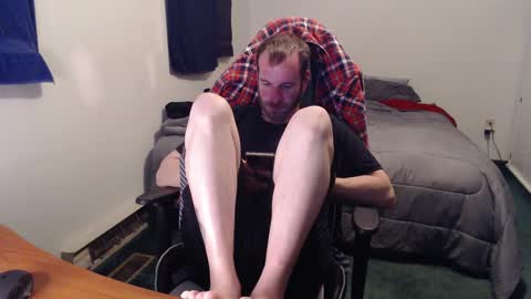 Snapshot of kuggy570 chatting on February 26, 11:02 pm Kuggy online show from February 26, 11:02 pm