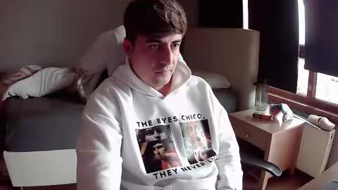 Leo online show from December 7, 10:45 am